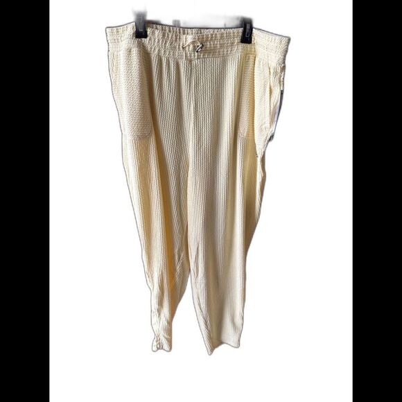 Nine West Pants - NWT Nine West Women's Plus Size 3X Active Pants Bright Yellow Pockets Bottom